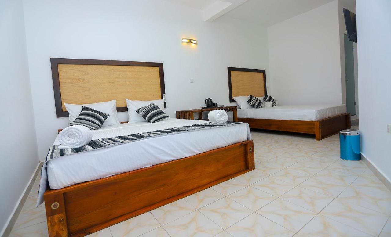 Vendol Sky Resort Kandy Exterior photo